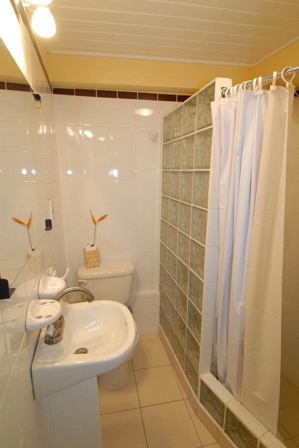 Deyna'S City Inn St. George's Zewnętrze zdjęcie